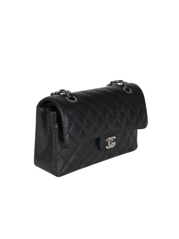 chanel classic flap bag