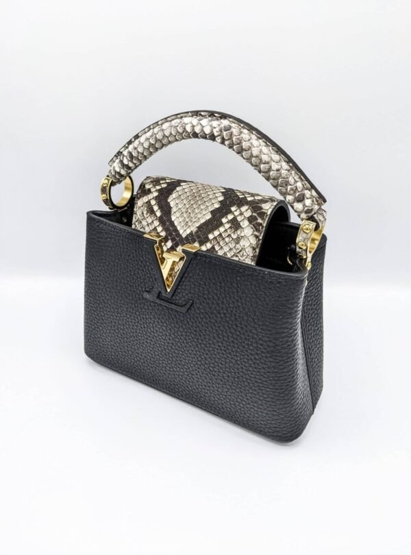 louis vuitton capucine's bb black mini