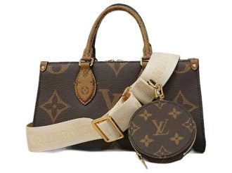 Louis Vuitton  Reverse Monogram Giant